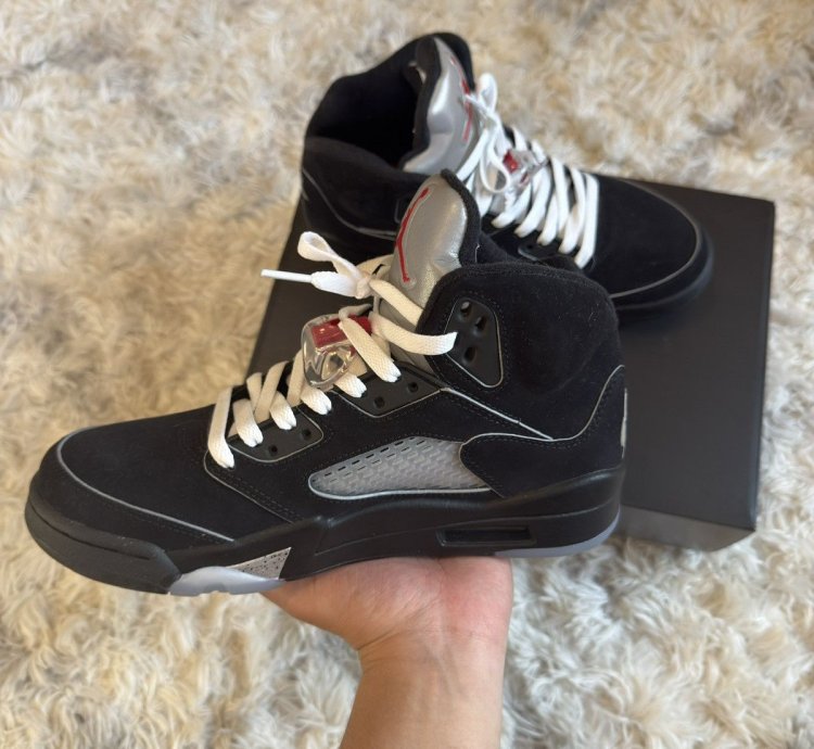 Jordan 5 Black Metallic Reimagined