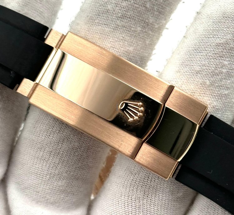 Rolex Sky-dweller Unworn Sky-dweller 42mm Chocolate Dial Rose Gold Oysterflex 336235 Box Papers 2024
