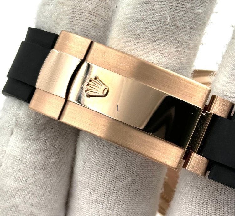 Rolex Sky-dweller Unworn Sky-dweller 42mm Chocolate Dial Rose Gold Oysterflex 336235 Box Papers 2024