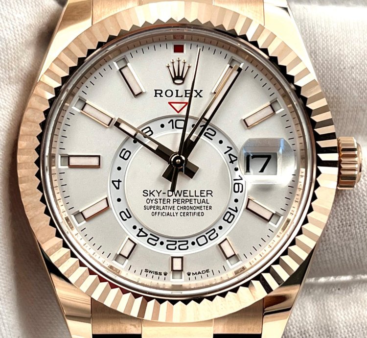Rolex Sky-dweller Unworn Sky-dweller 42mm White Dial Rose Gold Oysterflex 336235 Box Papers 2024