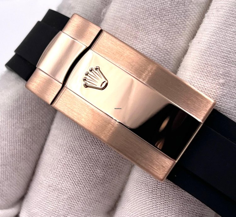 Rolex Sky-dweller Unworn Sky-dweller 42mm White Dial Rose Gold Oysterflex 336235 Box Papers 2024