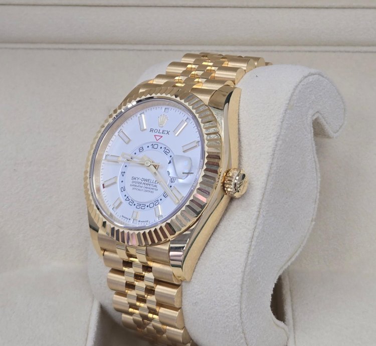 Rolex Sky-dweller White