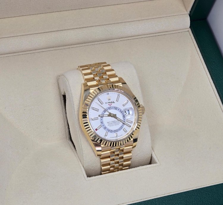 Rolex Sky-dweller White