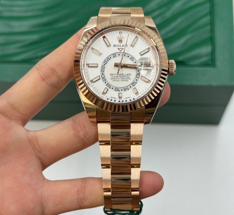 Rolex Sky-dweller White Dial Everose 2021