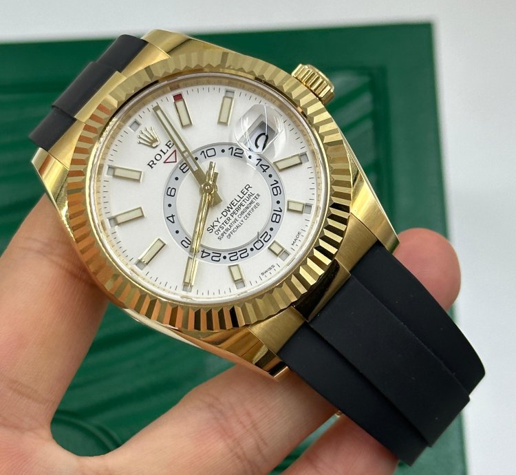 Rolex Sky-dweller White Dial Yellow Gold Oysterflex 2021