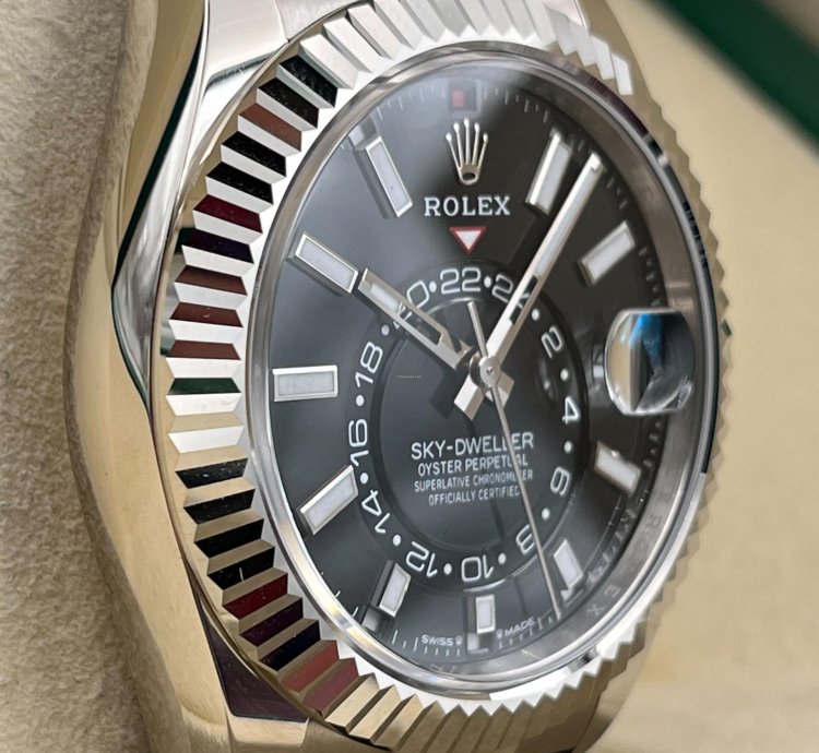 Rolex Sky-dweller White Gold Black Dial Oysterflex Strap 336239 Unworn 2024