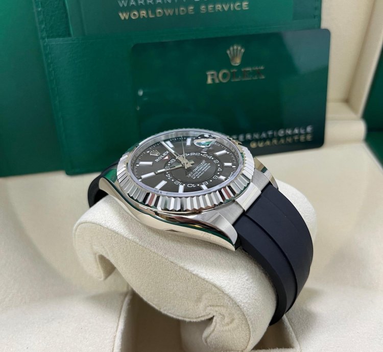 Rolex Sky-dweller White Gold Fluted Bezel Black Index Dial Oysterflex Strap 336239