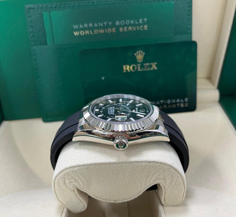 Rolex Sky-dweller White Gold Fluted Bezel Black Index Dial Oysterflex Strap 336239