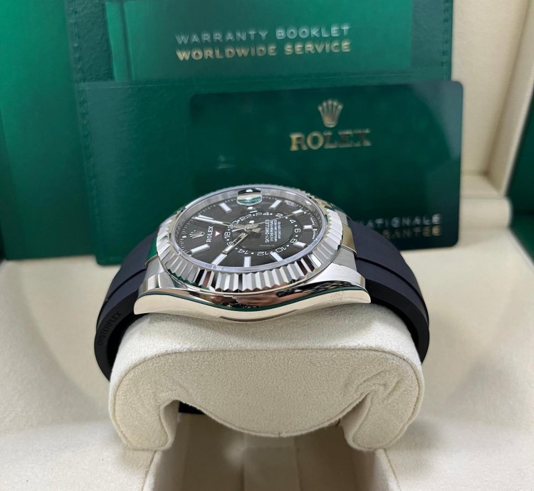 Rolex Sky-dweller White Gold Fluted Bezel Black Index Dial Oysterflex Strap 336239
