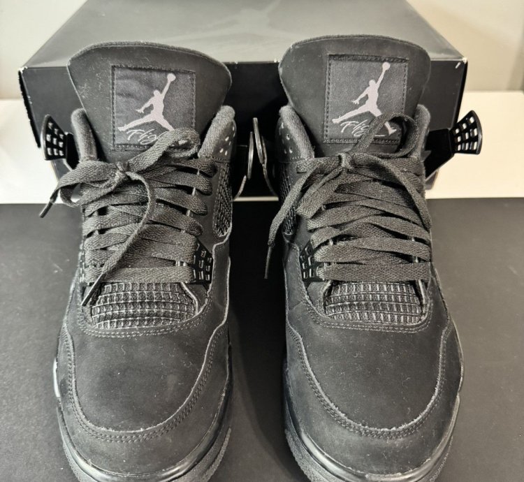 Jordan Retro 4 Black Cat