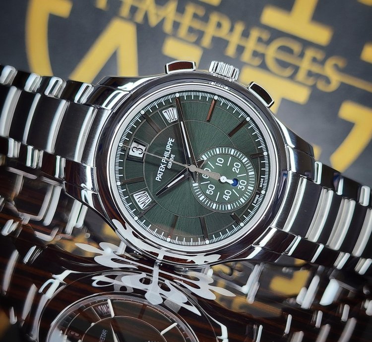 Patek Philippe Annual Calendar Chronograph Complications Flyback Chronograph 42mm