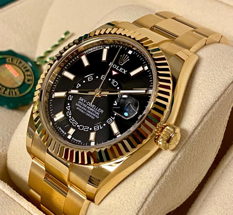 Rolex Sky-dweller Yellow Gold