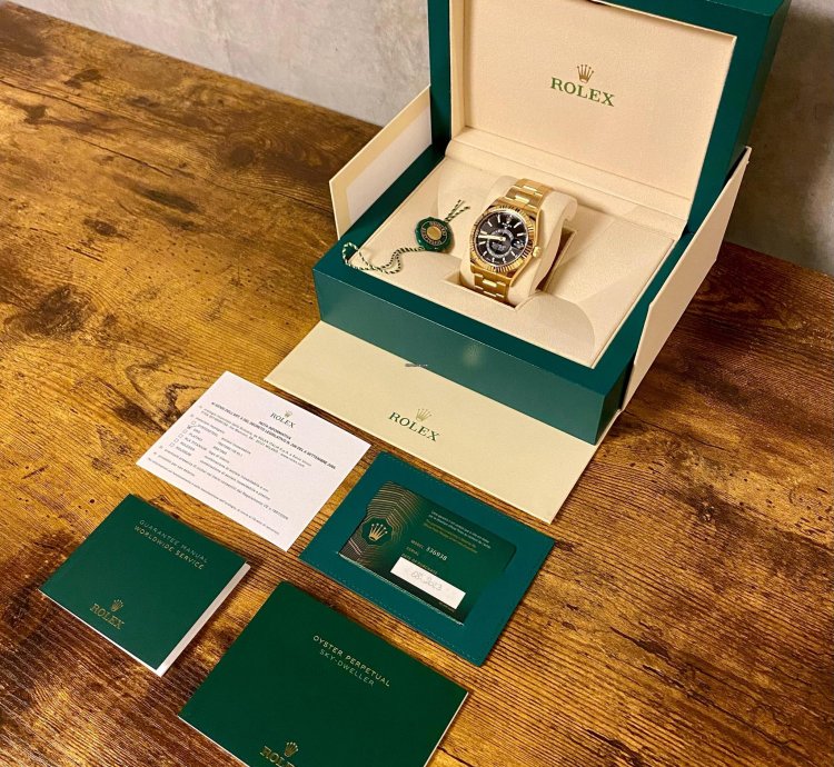 Rolex Sky-dweller Yellow Gold