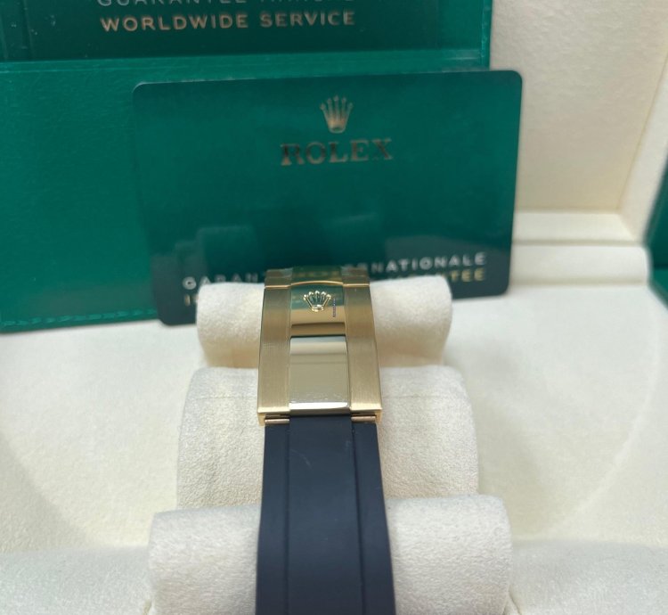 Rolex Sky-dweller Yellow Gold 42mm Black Dial Oysterflex 326238