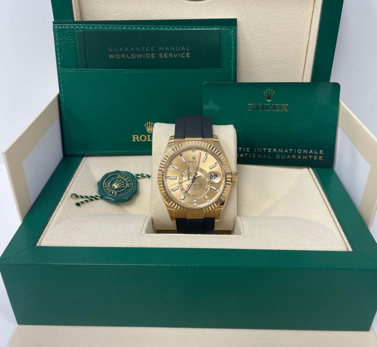 Rolex Sky-dweller Yellow Gold 42mm Champagne Dial Oysterflex 326238