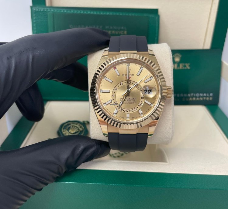 Rolex Sky-dweller Yellow Gold 42mm Champagne Dial Oysterflex 326238