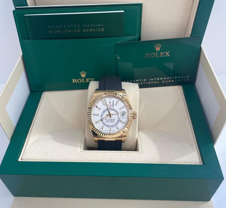 Rolex Sky-dweller Yellow Gold 42mm White Dial Oysterflex 326238