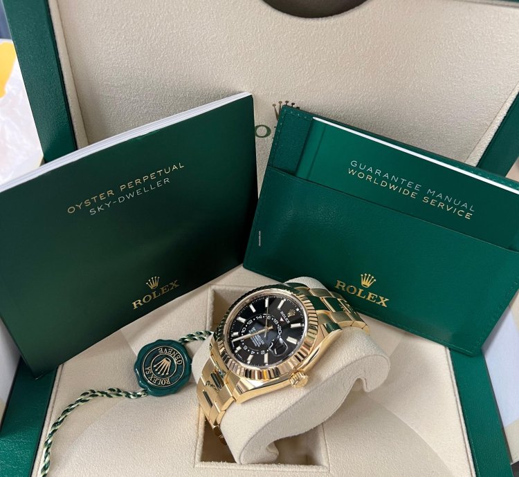 Rolex Sky-dweller Yellow Gold Black Dial 42mm 326938
