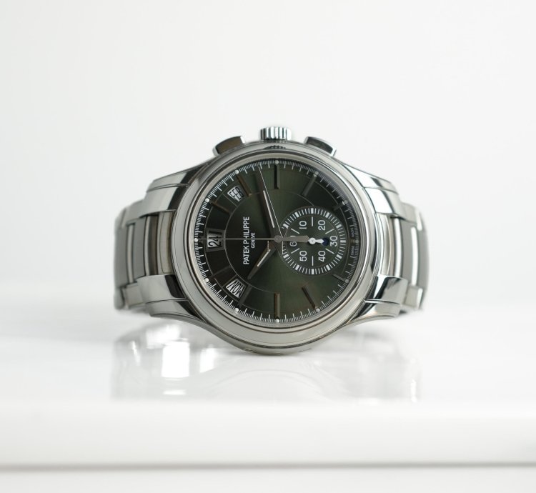 Patek Philippe Annual Calendar Chronograph Flyback Chronograph Annual Calendar Steel Green Dial 42mm Automatic