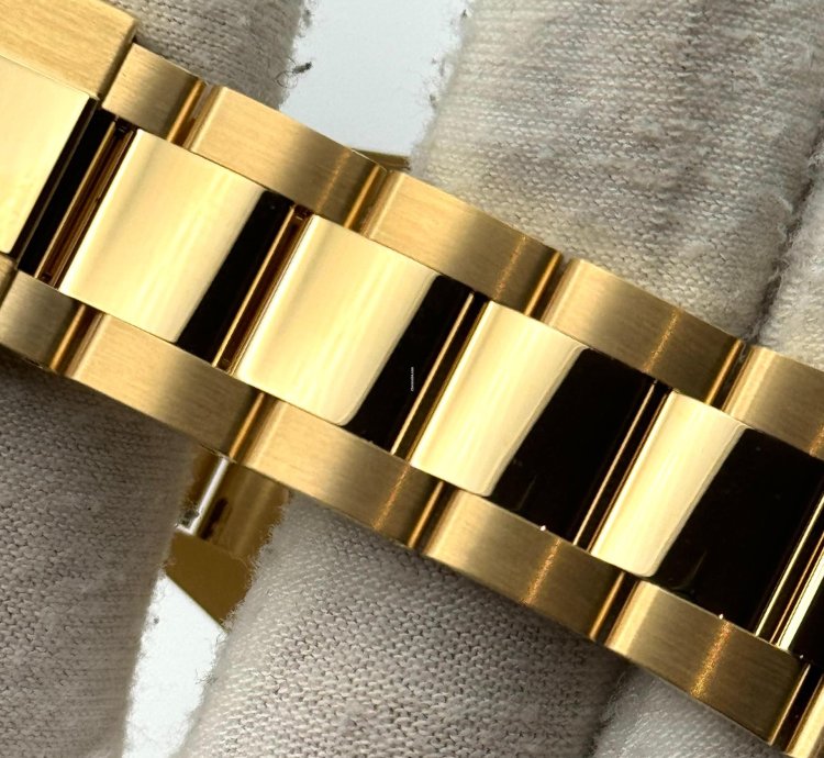 Rolex Sky-dweller Yellow Gold Champagne Dial Oyster Bracelet 336938 Unworn 2024