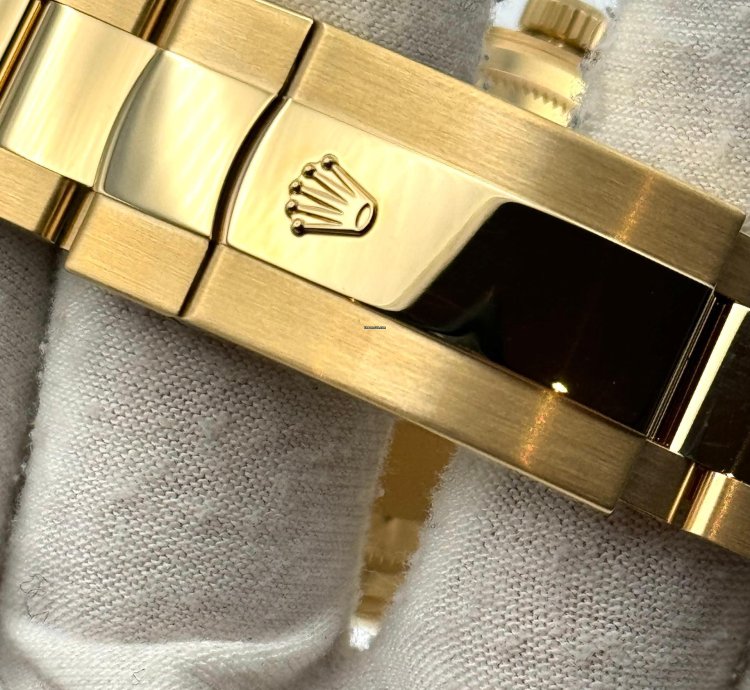 Rolex Sky-dweller Yellow Gold Champagne Dial Oyster Bracelet 336938 Unworn 2024