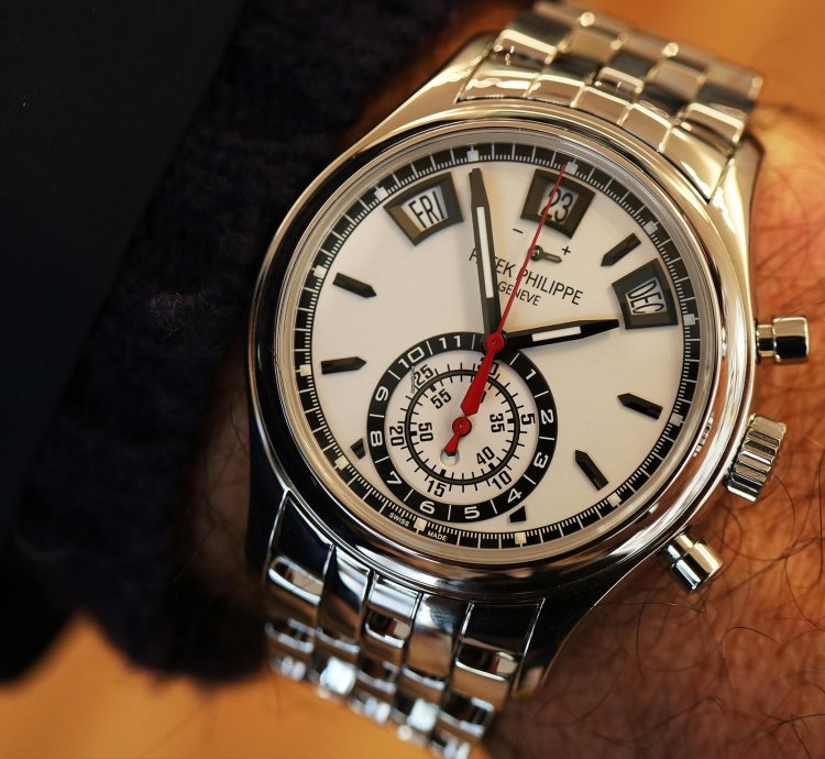 Patek Philippe Annual Calendar Chronograph Like New Full Set