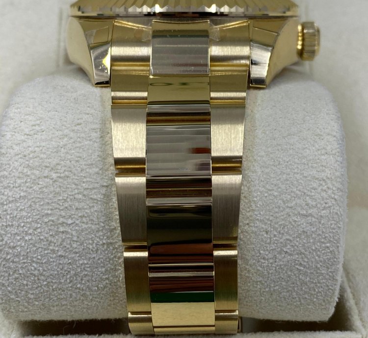 Rolex Sky-dweller Yellow Gold Stick Index 326938