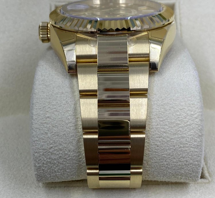Rolex Sky-dweller Yellow Gold Stick Index 326938