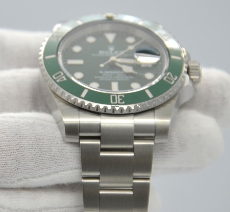 Rolex Submariner Date 116610lv Hulk Green Dial new Style Green Warranty Card