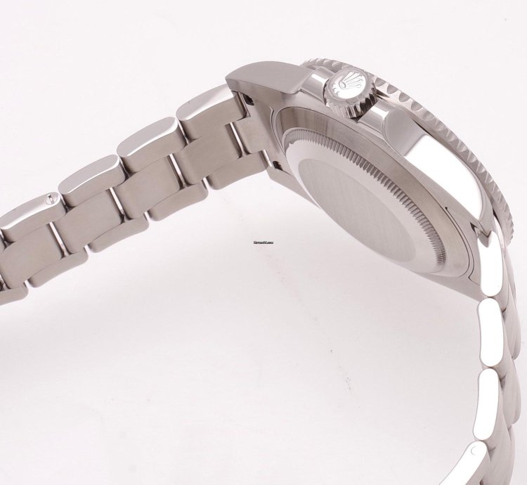 Rolex Submariner Date 116610lv Hulk Like New 2013