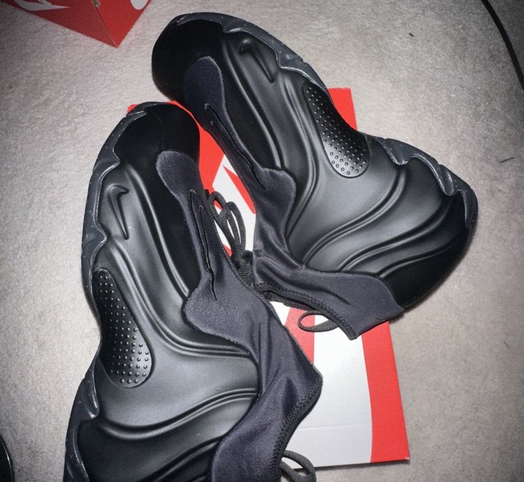 Nike Air Flightposite Triple Black Size 11 Like New