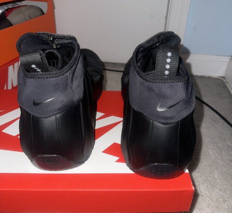 Nike Air Flightposite Triple Black Size 11 Like New