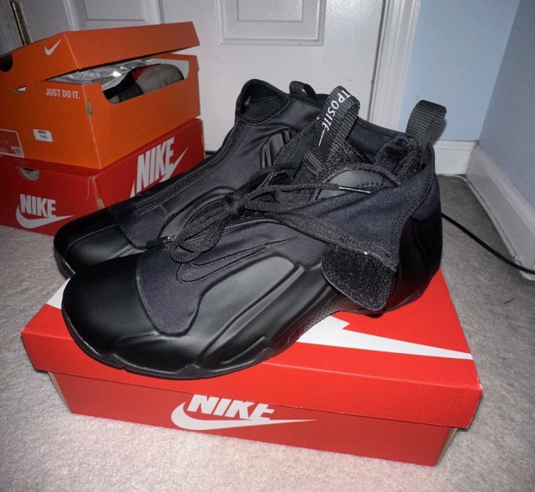 Nike Air Flightposite Triple Black Size 11 Like New