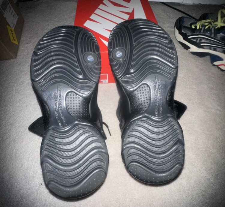 Nike Air Flightposite Triple Black Size 11 Like New