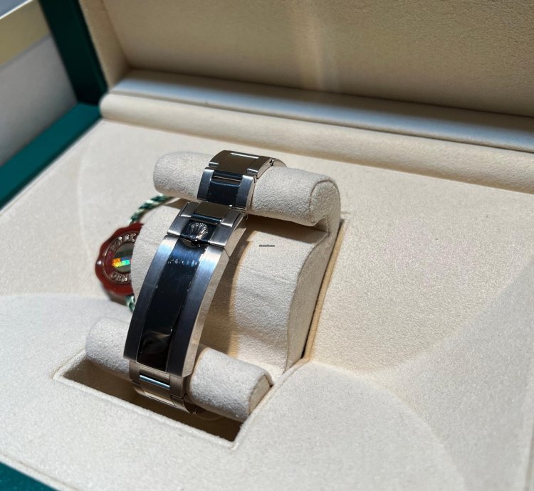 Rolex Submariner Date 116619lb