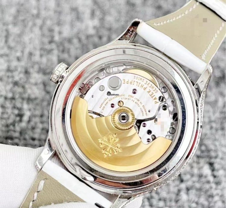 Patek Philippe Annual Calendar Complications