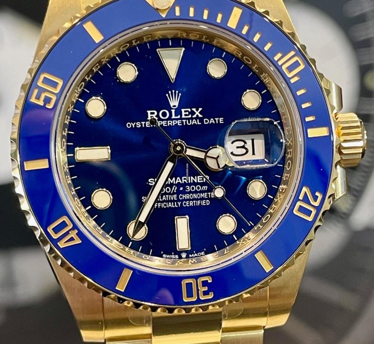 Rolex Submariner Date 126618lb - New 2021 - Mai Indossato