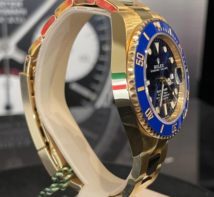 Rolex Submariner Date 126618lb - New 2021 - Mai Indossato