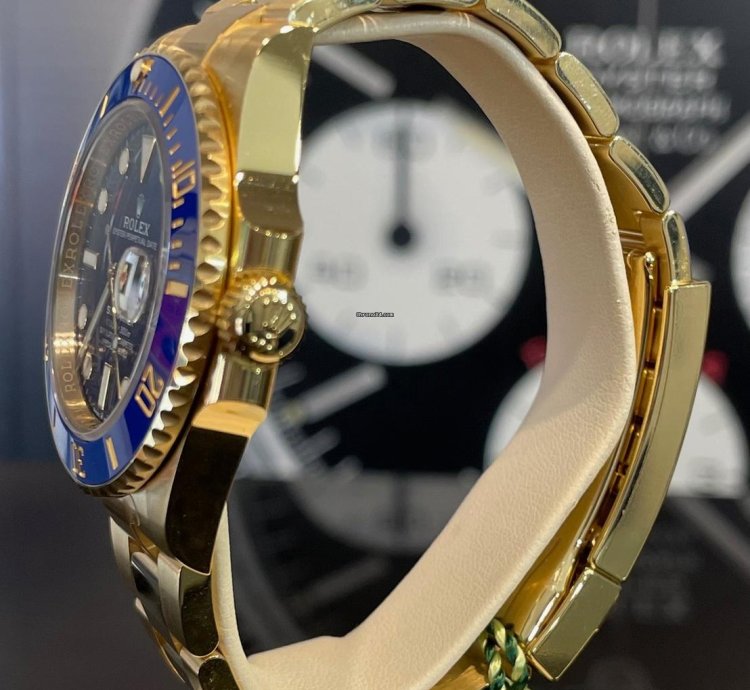 Rolex Submariner Date 126618lb - New 2021 - Mai Indossato