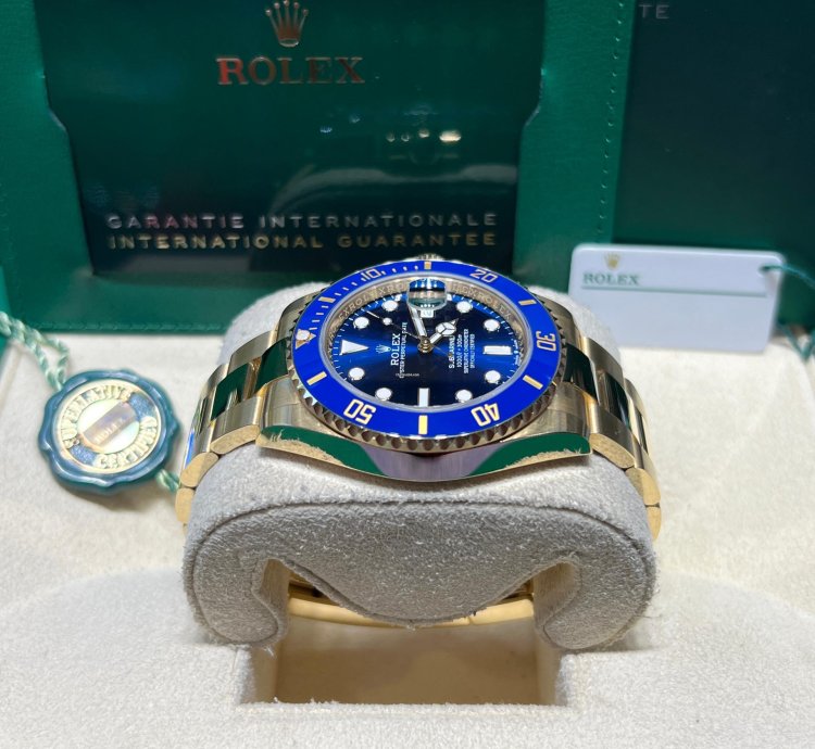 Rolex Submariner Date 126618lb Submariner Date 41mm Yellow Gold Blue Dial Oyster