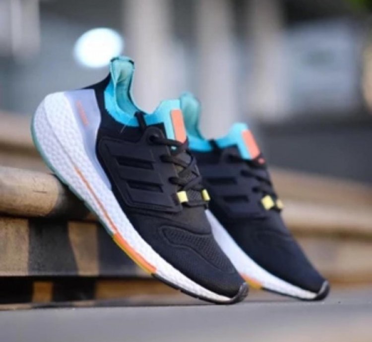 Adidas Ultraboost 22 Black Sky Rush Turbo Running Shoes