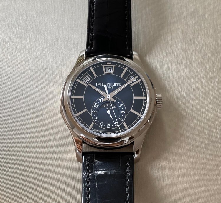 Patek Philippe Annual Calendar In White Gold 5205g-013