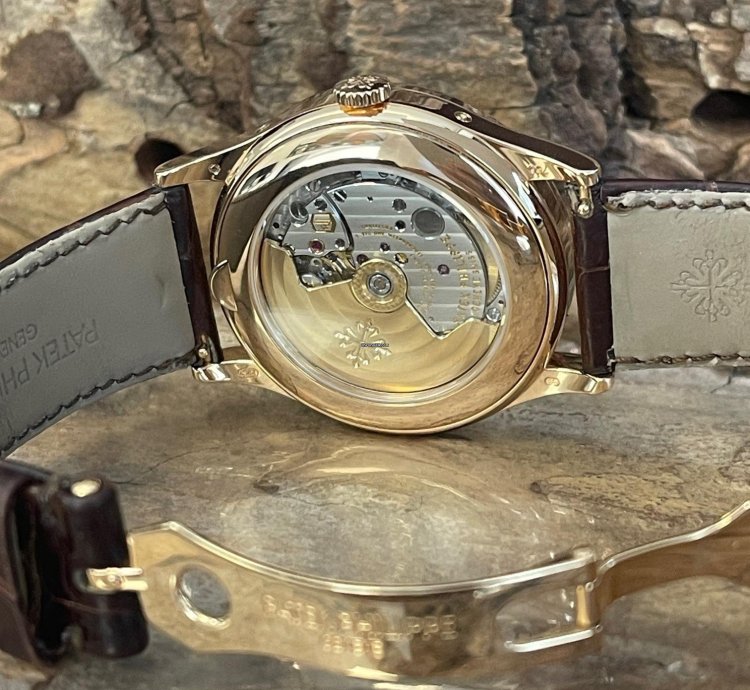 Patek Philippe Annual Calendar Jahreskalender - Ref 5396r-011 - Full-set 2013 Service 2020