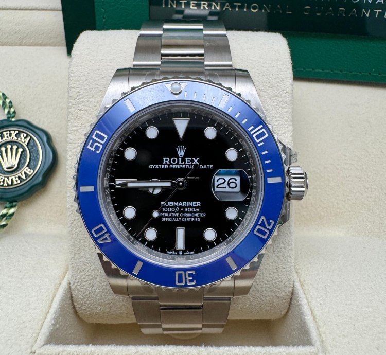 Rolex Submariner Date 126619lb Cookie Monster New 2023