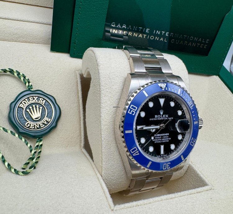 Rolex Submariner Date 126619lb Cookie Monster New 2023