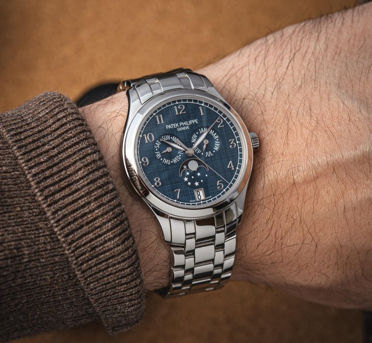 Patek Philippe Annual Calendar Moon Phase Ref 4947 1a-001