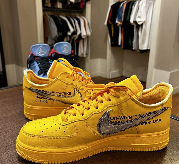 Nike Air Force 1 Low Off-white Ica University Gold