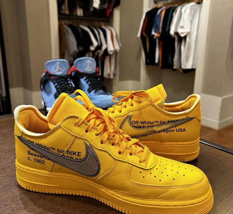 Nike Air Force 1 Low Off-white Ica University Gold