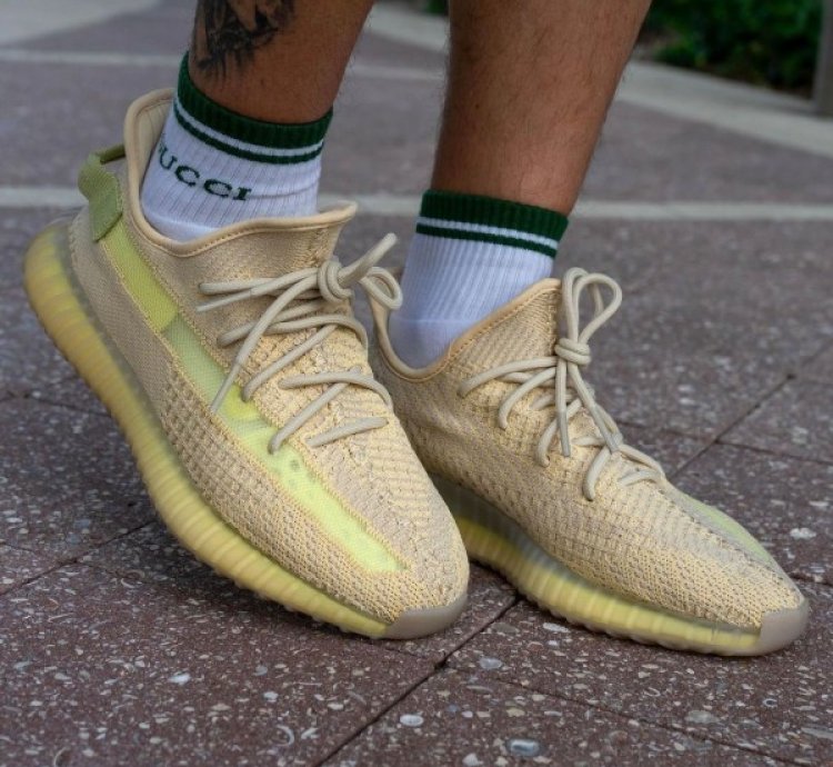 Adidas Yeezy 350 V2 Flax Sneakers Semi Ua