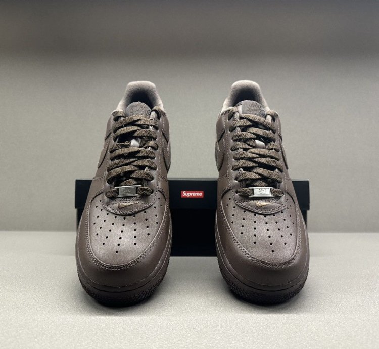 Nike Air Force 1 Low Supreme Baroque Brown